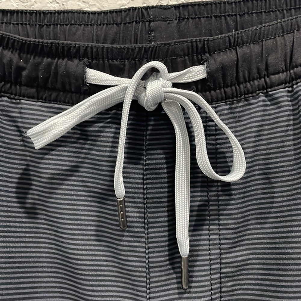 Toes on the Nose lined shorts - Picture 7 of 8